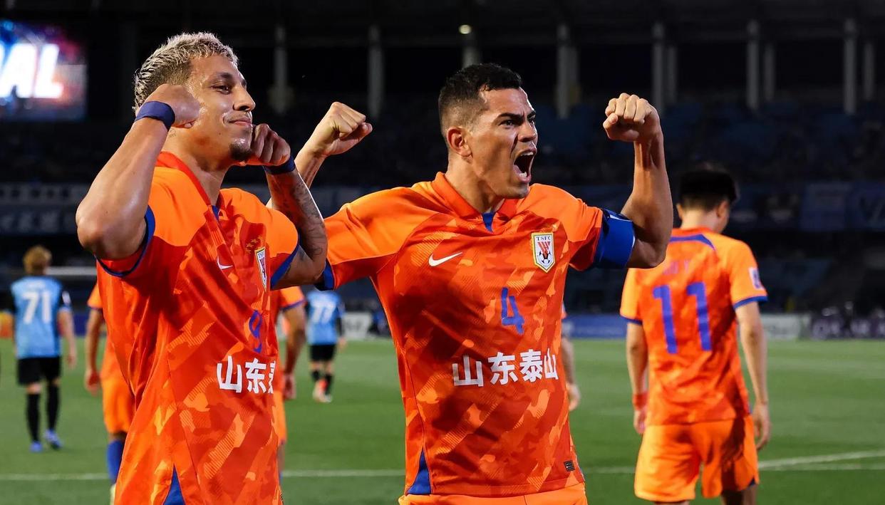 开云体育APP下载包含转会期体能课后，山东男篮防线松动备战法国杯，信心回归，年轻球员得到机会的词条