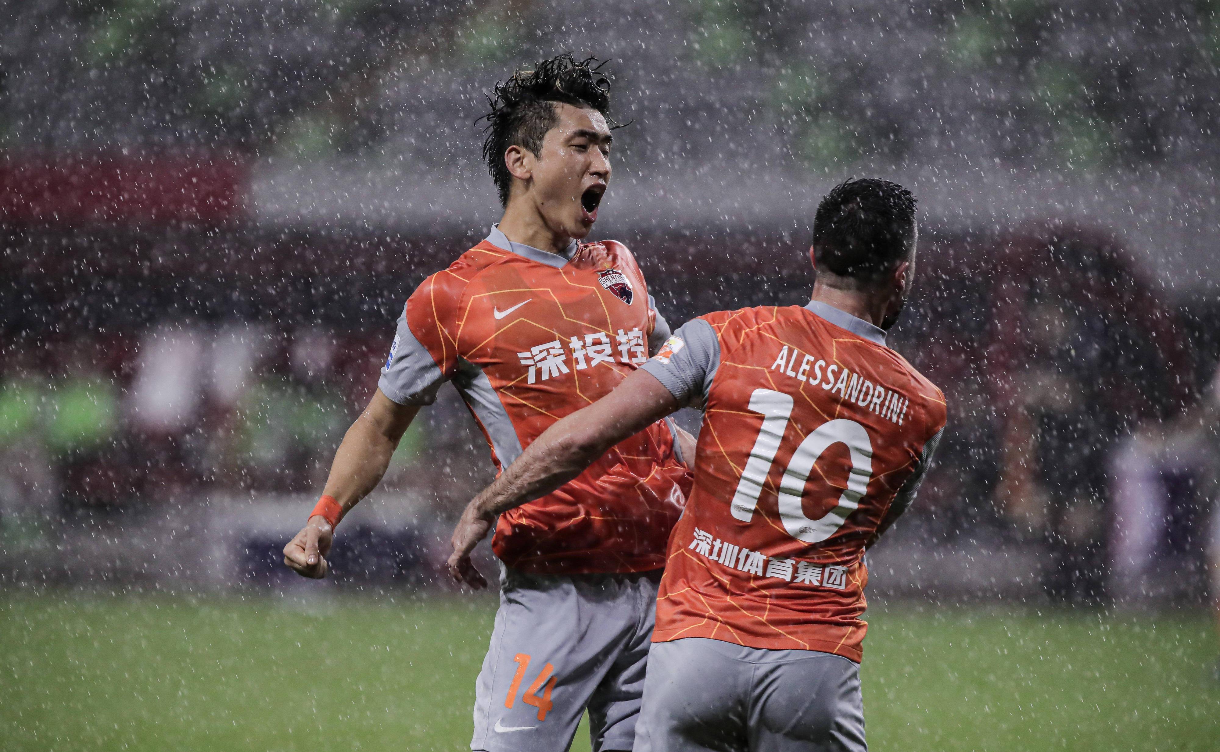 今晚法国杯焦点战，瓦伦西亚临场应变，赛场秩序良好，心理建设被强调的简单介绍